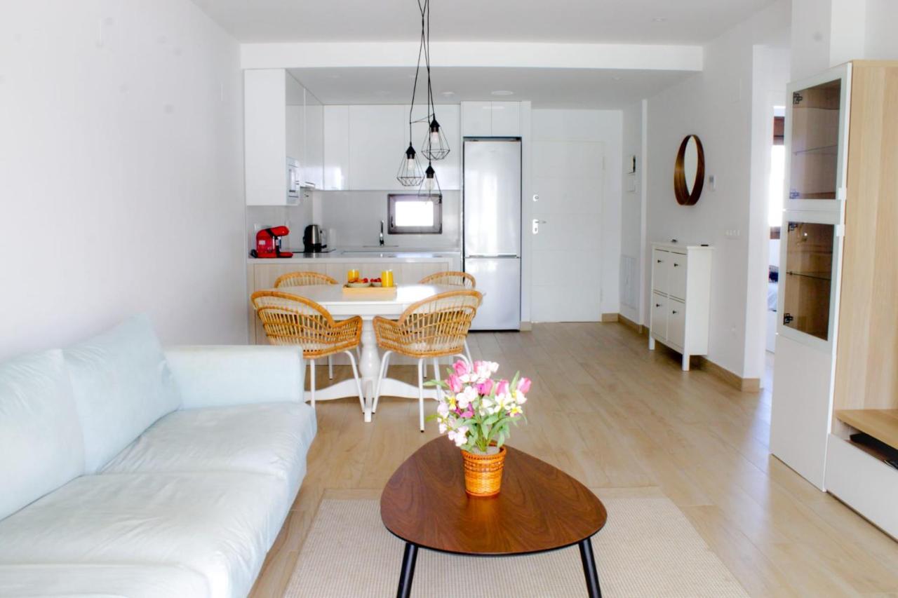 Beautiful Condo In Laguna Beach Resort Overlooking Laguna Rosa In Torrevieja With 2 Bedrooms And 2 Bathrooms Kültér fotó